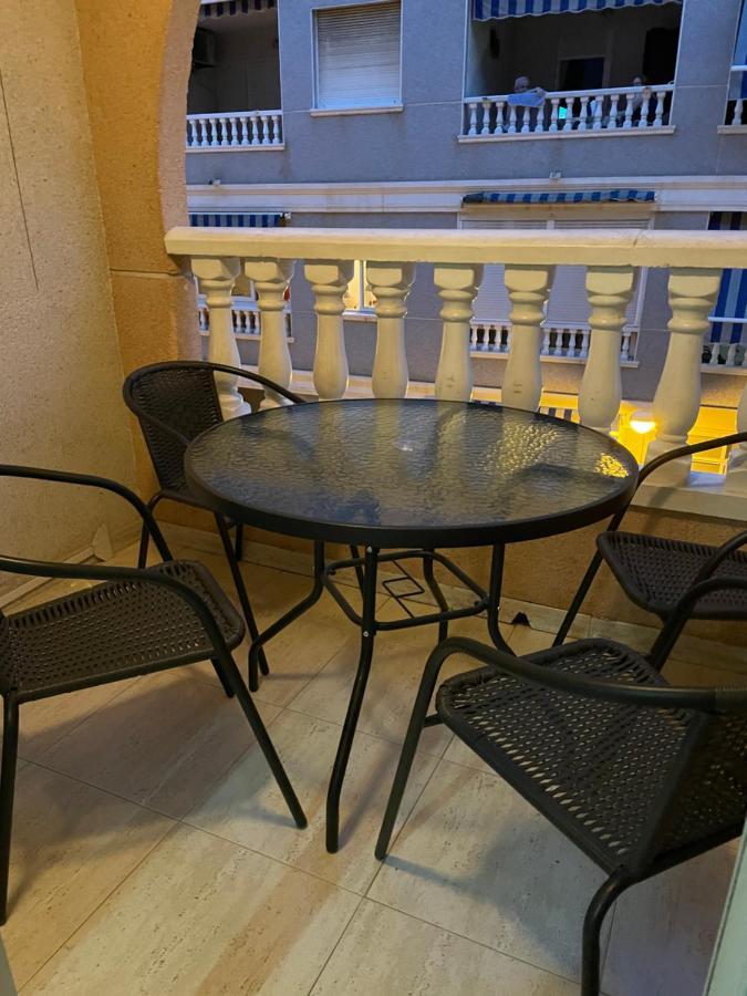 Apartamento Felix De La Fuente Torrevieja Exterior photo