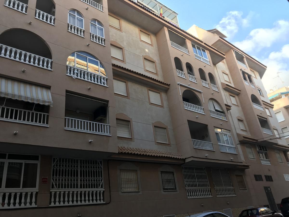 Apartamento Felix De La Fuente Torrevieja Exterior photo