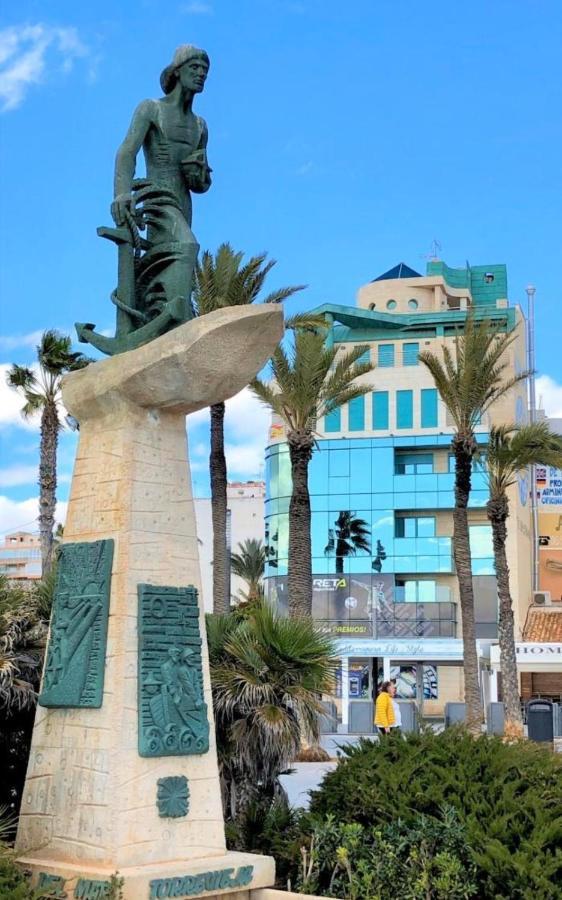 Apartamento Felix De La Fuente Torrevieja Exterior photo